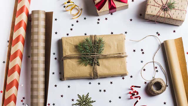 5 Ways to Wrap your Gifts with Holiday Love