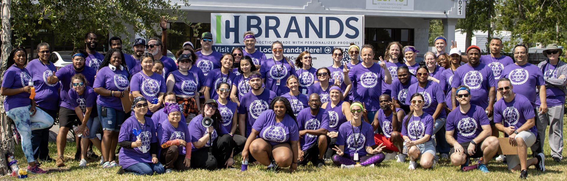Team Picture with all HC Brands Employees